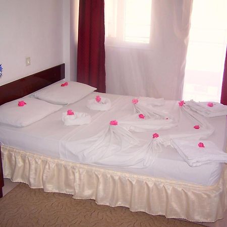 קוסדסי Villa Fortin Pension מראה חיצוני תמונה