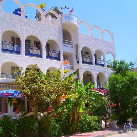 קוסדסי Villa Fortin Pension מראה חיצוני תמונה